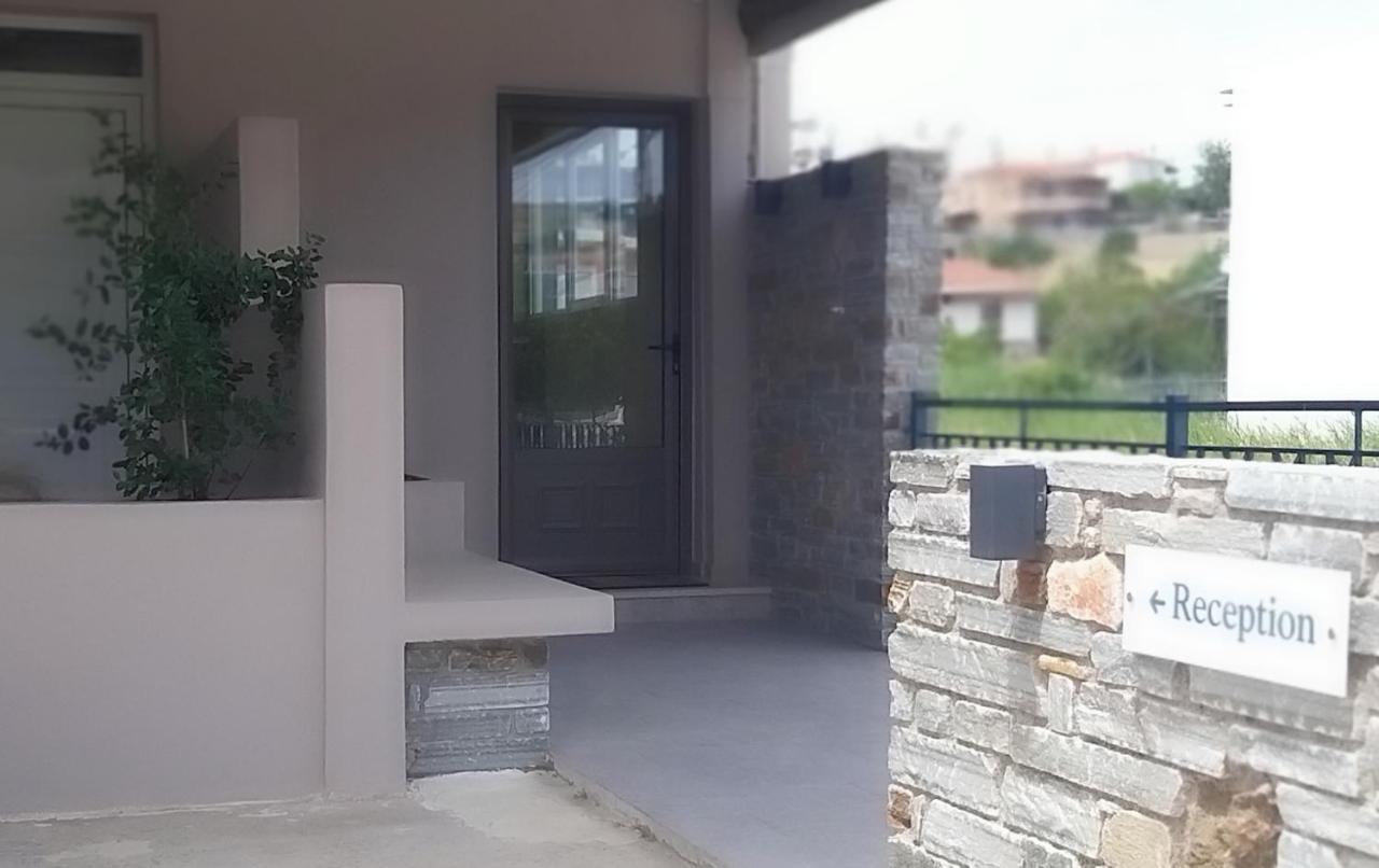 אגיוי אפוסטולי Petries Studios מראה חיצוני תמונה